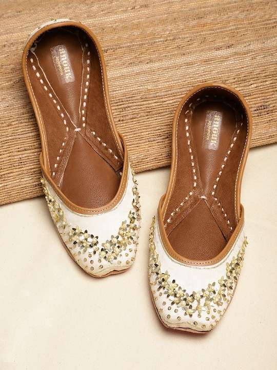 Women Off-White & Gold-Toned Embellished Mojaris
